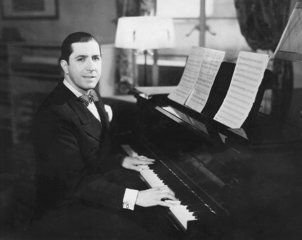 Biography: Carlos Gardel